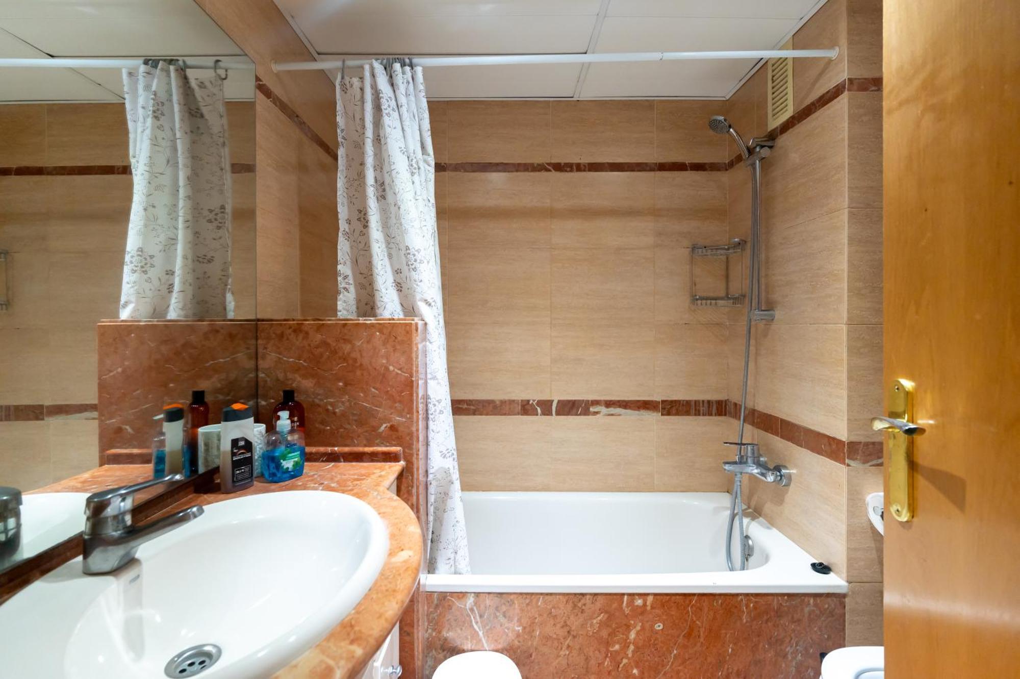 Comfy Downtown + Private Terrace Appartement